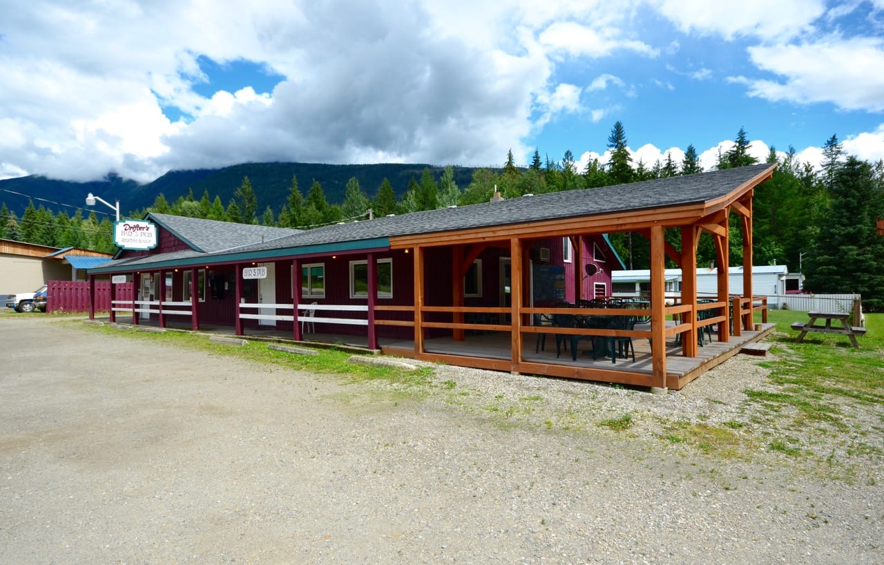 Kootenay Lake Pub and Restaurant